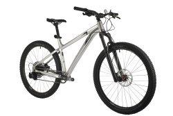 Велосипед STINGER ZETA EVO 27.5" (2021), рама 18" (165-175 см), серебристый Велосипед STINGER ZETA EVO 27.5" (2021), рама 18" (165-175 см), серебристый