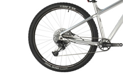 Велосипед STINGER ZETA EVO 29" (2021), рама 22" (185-195 см), серебристый Велосипед STINGER ZETA EVO 29" (2021), рама 22" (185-195 см), серебристый