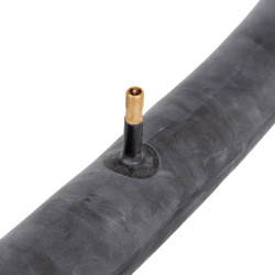 Камера Mitas 27.5x2.5/3.0", автопниппель 40 мм, черный Камера Mitas 27.5x2.5/3.0", автопниппель 40 мм, черный