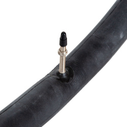 Камера Mitas 28/29x1.75/2.3", велониппель 47 мм, черный Камера Mitas 28/29x1.75/2.3", велониппель 47 мм, черный